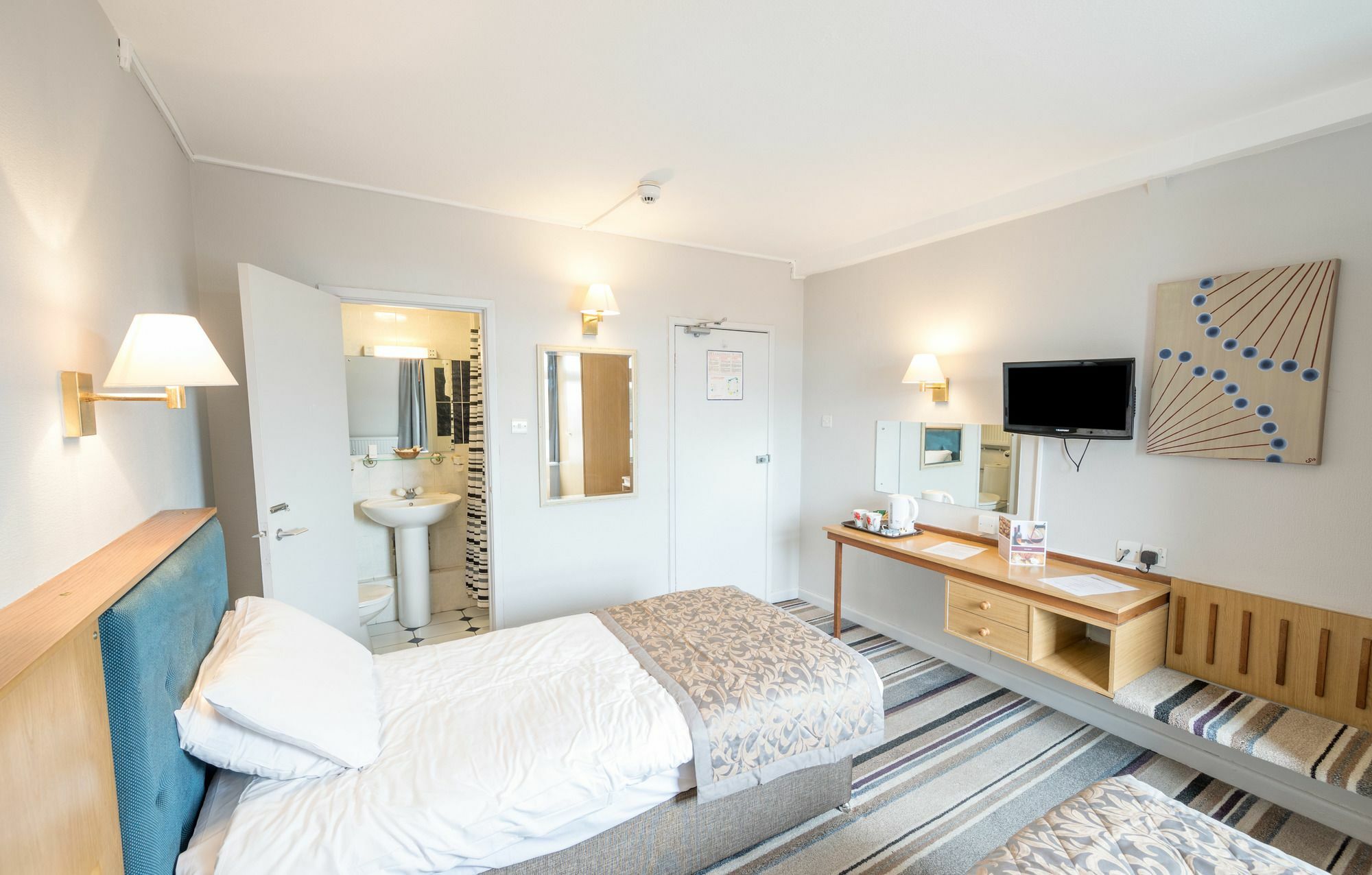 Norwich Hotel Экстерьер фото